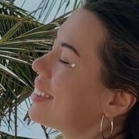 Adriana Hughes Nua