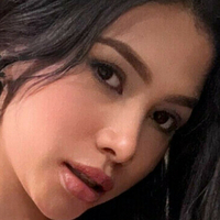Adriana Valentina Nua