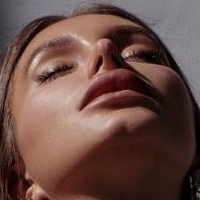 Alena Shatskaya Nua