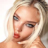 Alesya Kafelnikova Nua