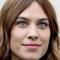 Alexa Chung Nua