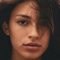 Alexandra Colton Nua