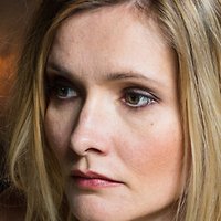 Alexandra Finder Nua