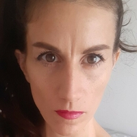 Ali Bordeaux Nua