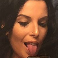 Alicia Costello Nua