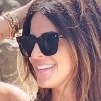 Alison Victoria Nua