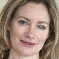 Amanda Douge Nua