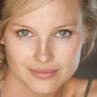 Amber Clayton Nua