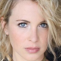 Amy Gumenick Nua