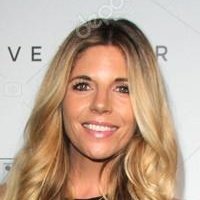 Andrea Bogart Nua