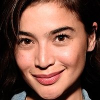 Anna Curtis Nua