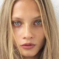 Anna Selezneva Nua