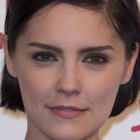 Annabel Scholey Nua