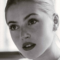 Annie Knowles Nua