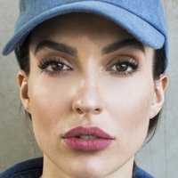 Ariana Cena Nua
