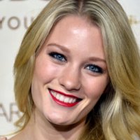 Ashley Hinshaw Nua