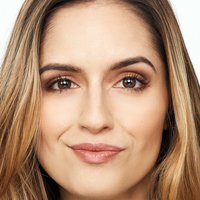 Asta Paredes Nua