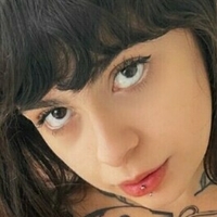 Becca Razzo Nua
