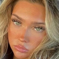 Bella Lakey Nua
