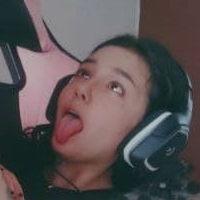 BetzyBlack Nua