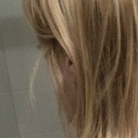 Blonde Fit Babe Nua