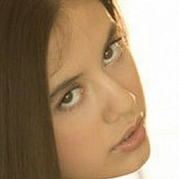 Brunette Lucy Nua