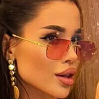 brunnete22 Nua