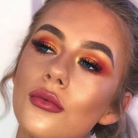 Caitlin Dixon Nua