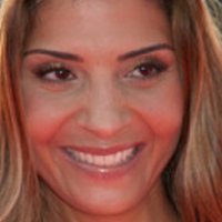 Callie Thorne Nua
