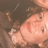 Camilla Overbye Roos Nua
