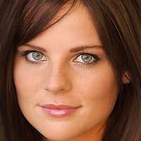 Carlee Avers Nua
