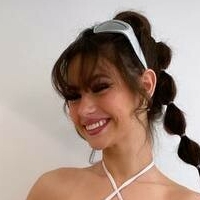 Carly.jb Nua