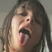 Cassie Volikas Nua