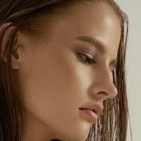 Celine Peschek Nua