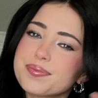 chloerosenbaum Nua