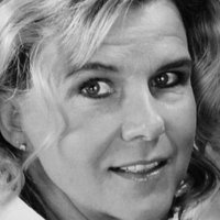 Christiane Heinrich Nua