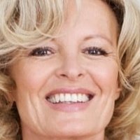 Claudia Neidig Nua
