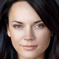 Corrina Roshea Nua