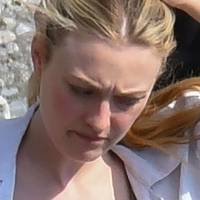Dakota Fanning Nua
