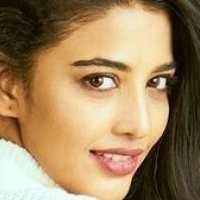 Daksha Nagarkar Nua