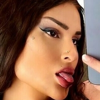 Damla Özden Nua