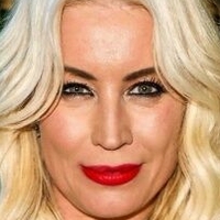 Denise Van Oulten Nua