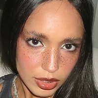 Dina Ayada Nua
