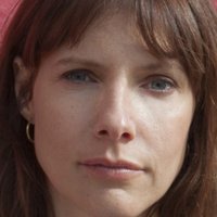 Dolly Wells Nua