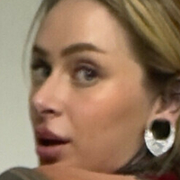 Emma Olofsson Nua