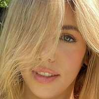 Emmy Elliott Nua