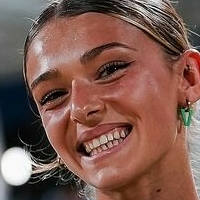 Erika Saraceni Nua