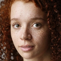 Erin Kellymen Nua