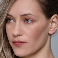 Esther Gaudette Nua