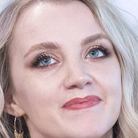 Evanna Lynch Nua